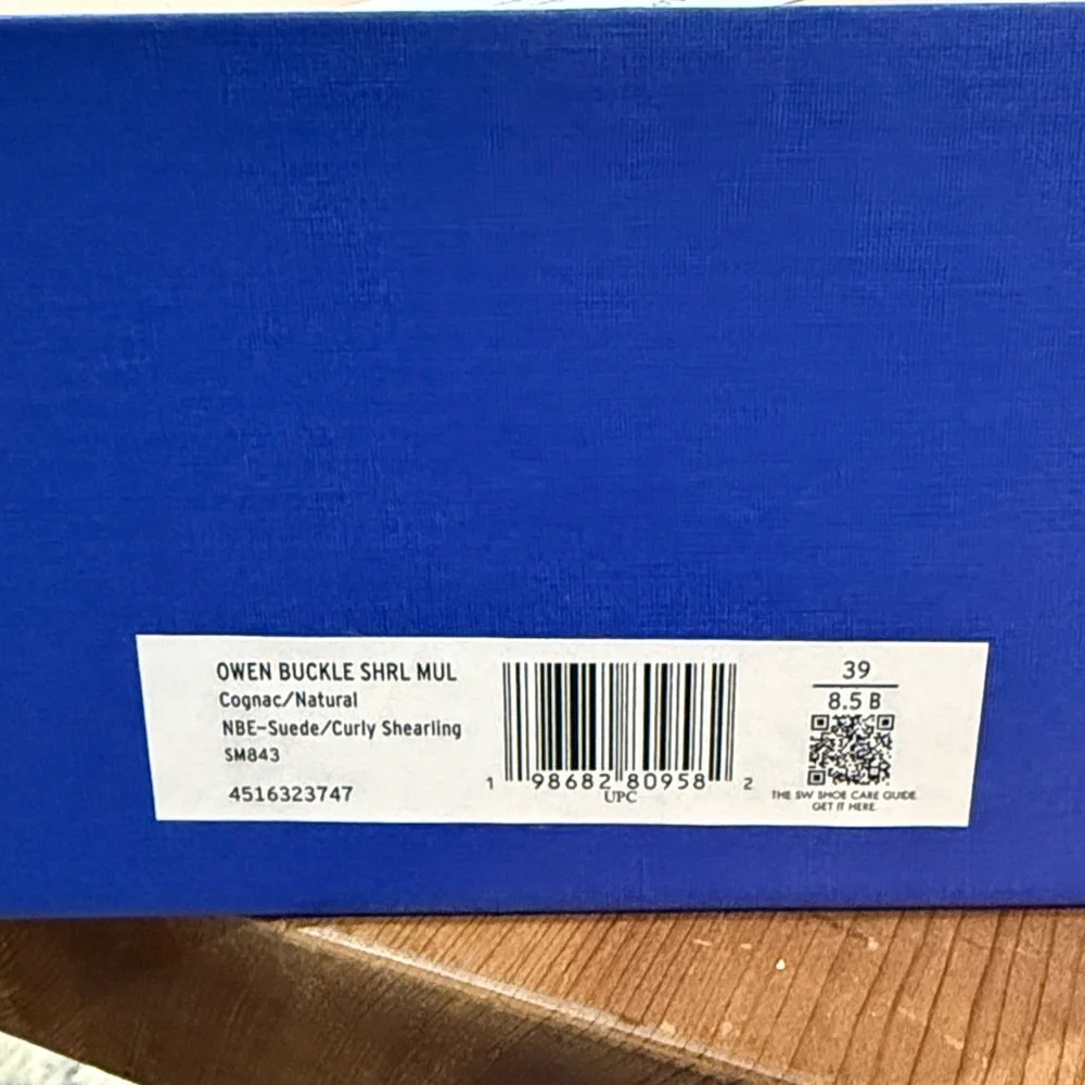 Stuart Weitzman Shearling Mule - Picture 11 of 11